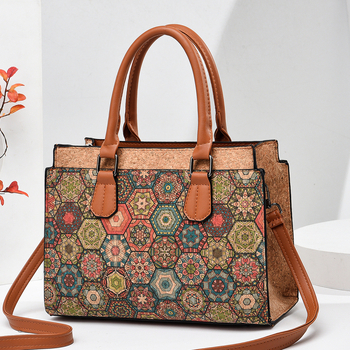 PU ženska crossbody torbica, velika kapaciteta, gradski stil, srednja veličina, vodoravni kvadratni oblik, zatvarač, unutarnji džepovi, brenda Dixi, svakodnevna upotreba, zimska kolekcija 2023