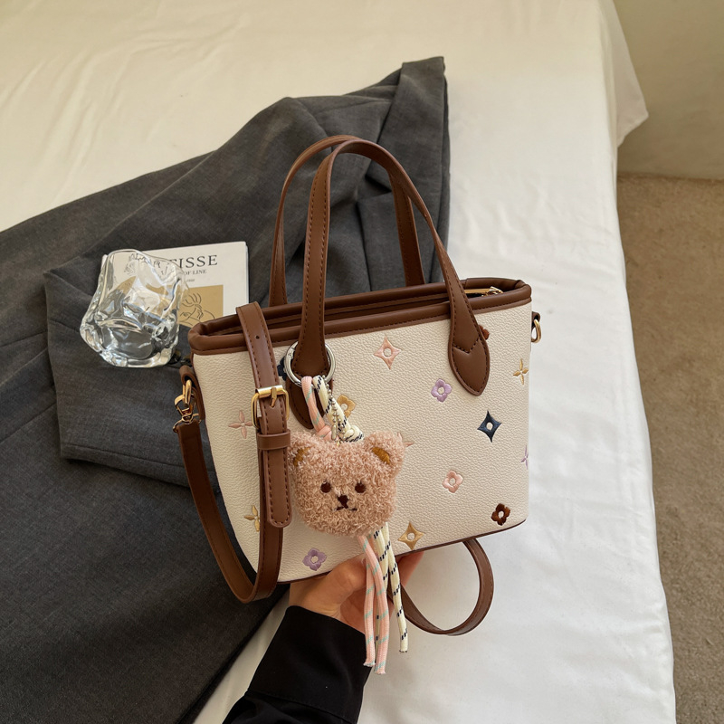 PU kožna mini bucket torbica, ljeto 2025, minimalistički dizajn, crossbody