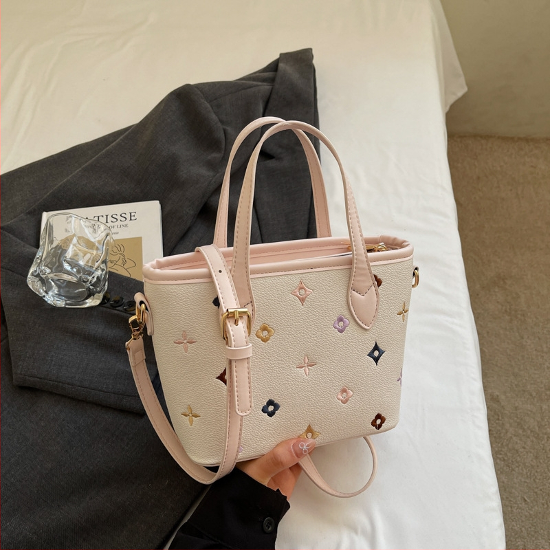PU kožna mini bucket torbica, ljeto 2025, minimalistički dizajn, crossbody