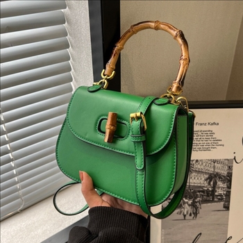 Vrhunska retro sedlovita torba s bambusnom ručkom, ljeto 2026, moderna i svestrana za rame i crossbody