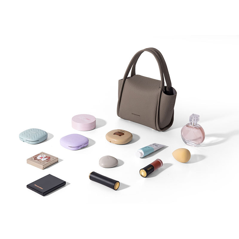 2025 minimalistička jednobojna kanta torba, nišnog dizajna, inspirirana košarom za povrće, zapadnjački stil, svakodnevna crossbody torba.