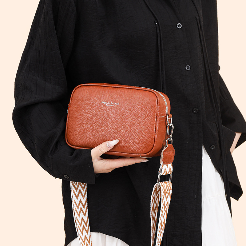 Torba od prave kože za novčiće i telefon, mala crossbody torba sa širokim višeslojnih remenom, retro stil