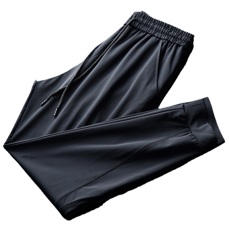 Férfi Ice Silk nyári vékony nadrág, 3/4 hossz, lazán sportos fazon, gumis szárvéggel