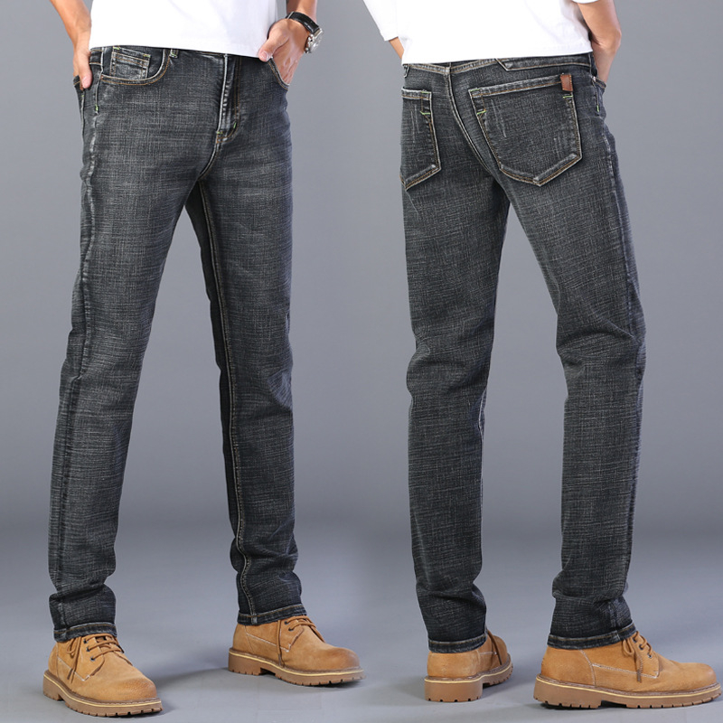 Férfiaknak laza, egyenes szabású farmernadrág, prémium rugalmas denim, világos mosás, őszi mindennapi viselet