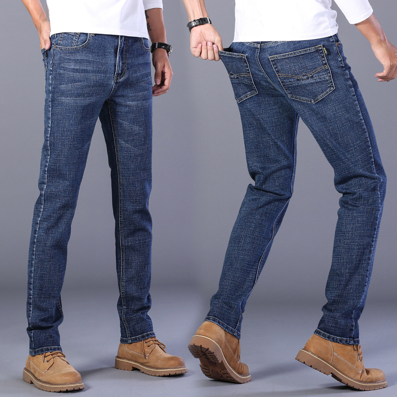 Férfiaknak laza, egyenes szabású farmernadrág, prémium rugalmas denim, világos mosás, őszi mindennapi viselet