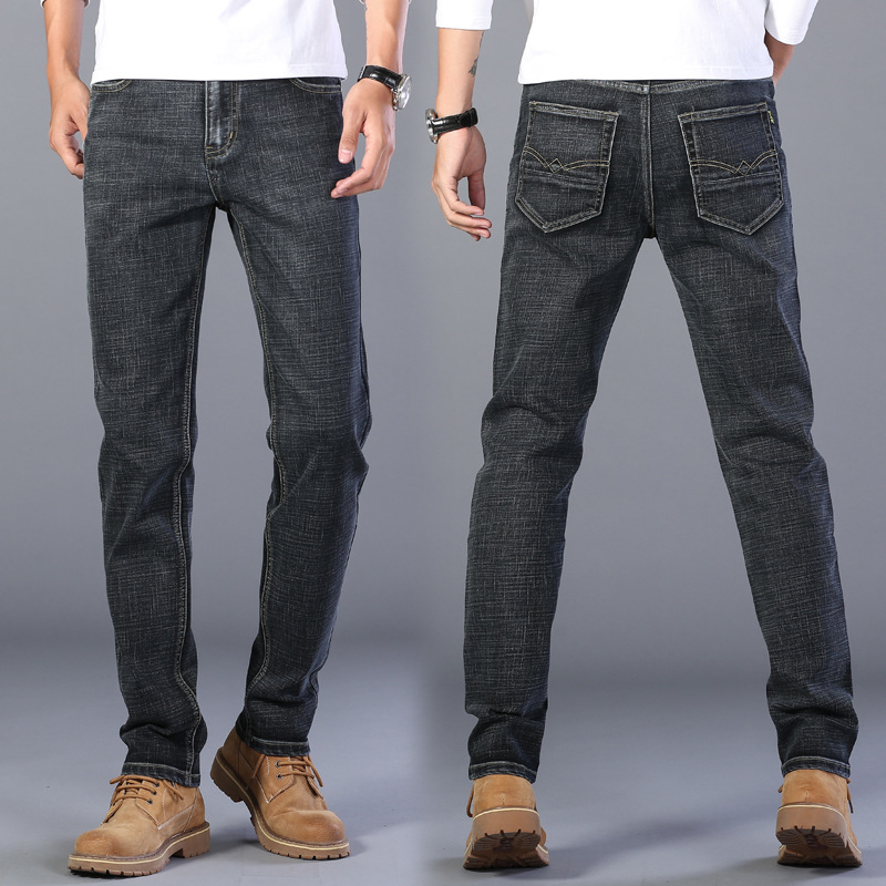 Férfiaknak laza, egyenes szabású farmernadrág, prémium rugalmas denim, világos mosás, őszi mindennapi viselet