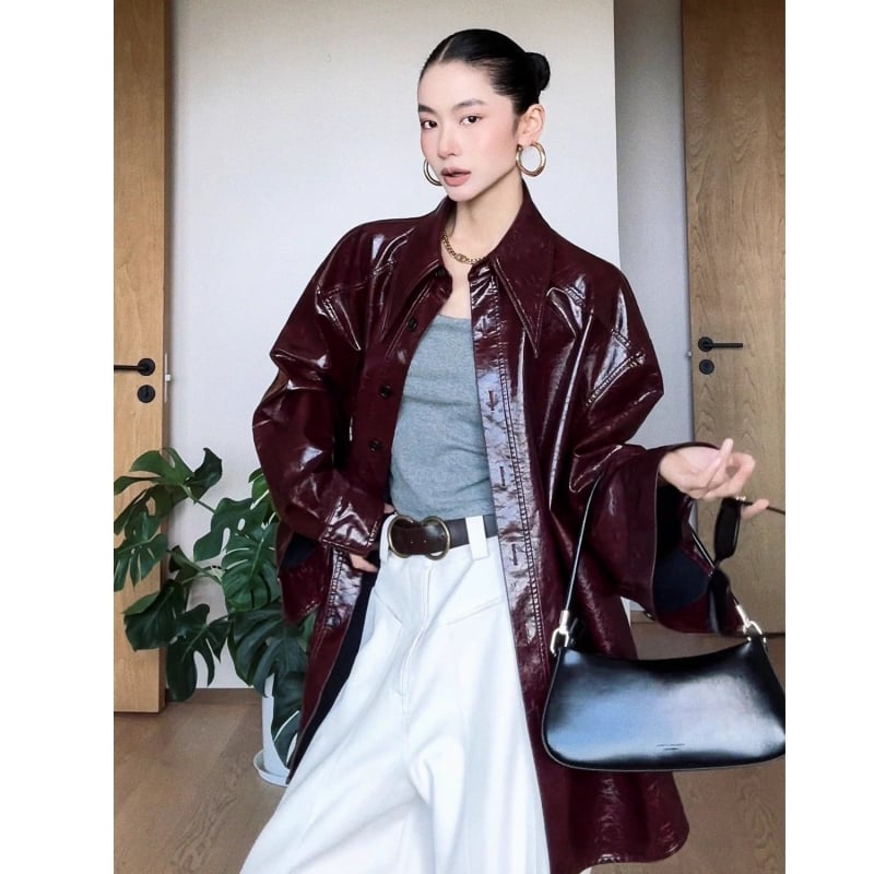 Žensko PU kožno jakna u francuskom retro stilu, crvena, duge rukave, za proljeće i jesen, vintage biker jakna, moderno i svestrano.