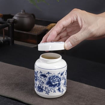 Plavo-bijela porcelanska retro keramička posuda za tradicionalnu kinesku medicinu, med, prašak i čaj, zatvorena posuda