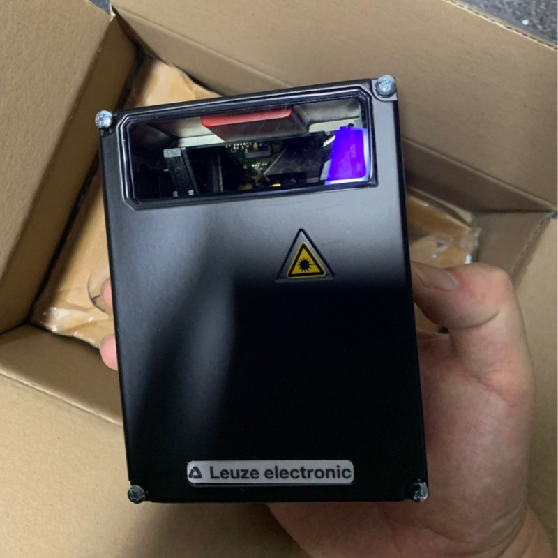 Leuze optoelektronski prekidač LS5/9D, LE5/4P, LE5/2N, LE5B/4, LS5B/9