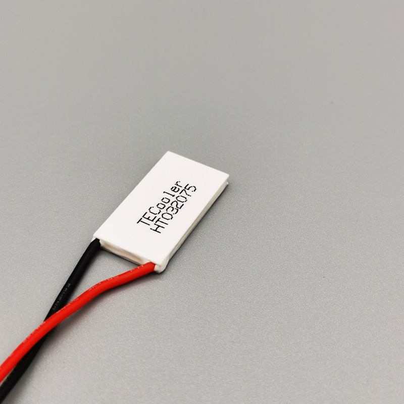 15x15 mm termoelektrična pločica za hlađenje za optoelektroniku, kozmetiku i biomedicinske primjene