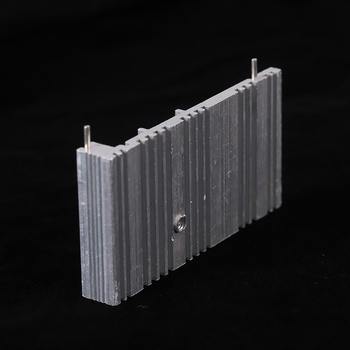 Visokoučinkoviti aluminijski hladnjak od legure aluminija sa gusto zubnim dizajnom, aluminijski profil za hardverske materijale