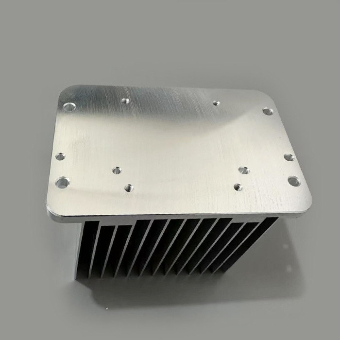Shengyang CNC ekstrudirani industrijski aluminijski hladnjak, aluminijska legura, visoke snage, visoka gustoća rebara