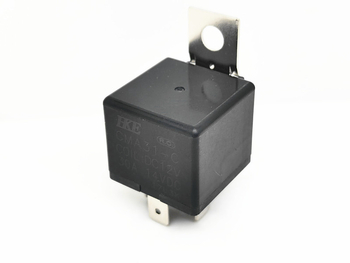 Huigang CMA31-C 12V/24V autó relé, 5 tűs, 30A