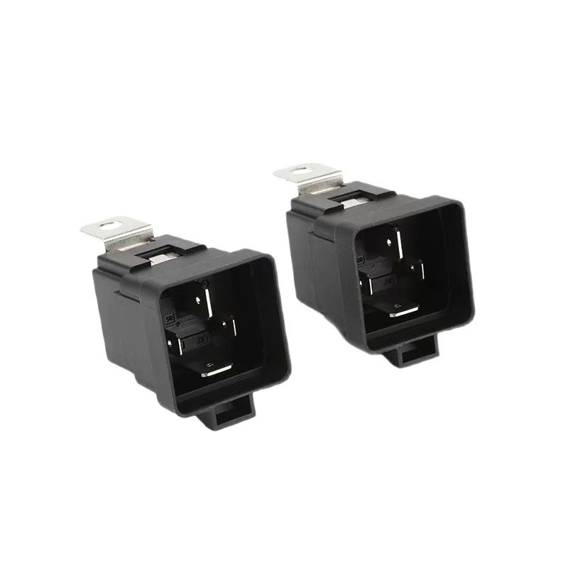Auto relej 30A/40A 12V, zapečaćeni konektor