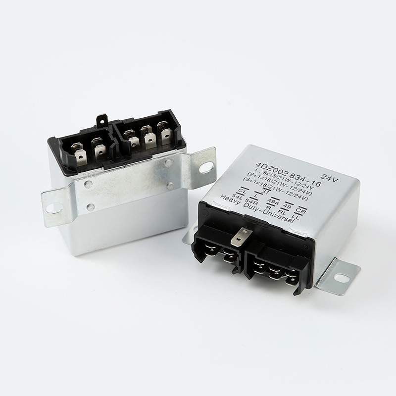 Automobilsko rele za miganje 0332014203, 11 pinova, 24V, 4DZ 002 834