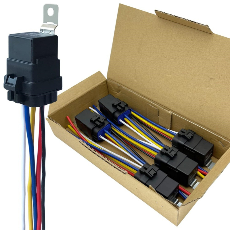 Set od 5 vodootpornih auto releja, 12V DC, 40/30A, sa utičnicom