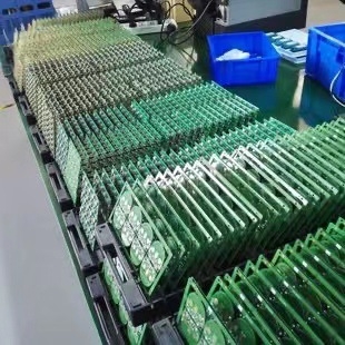 Prilagođena višeslojna PCB s bakrenom osnovom, SMD lemljenje, prototipiranje, kopiranje i kloniranje