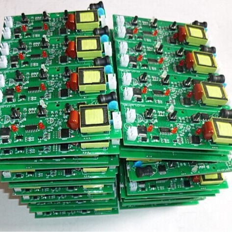 Prilagođena višeslojna PCB s bakrenom osnovom, SMD lemljenje, prototipiranje, kopiranje i kloniranje