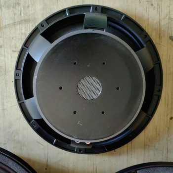 15-inčni woofer, 800W, širokog raspona, papirna membrana, platneni rub, vanjski magnet