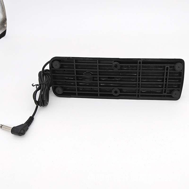 Metalni pedal za sustain za digitalnu klavijaturu i električni klavir