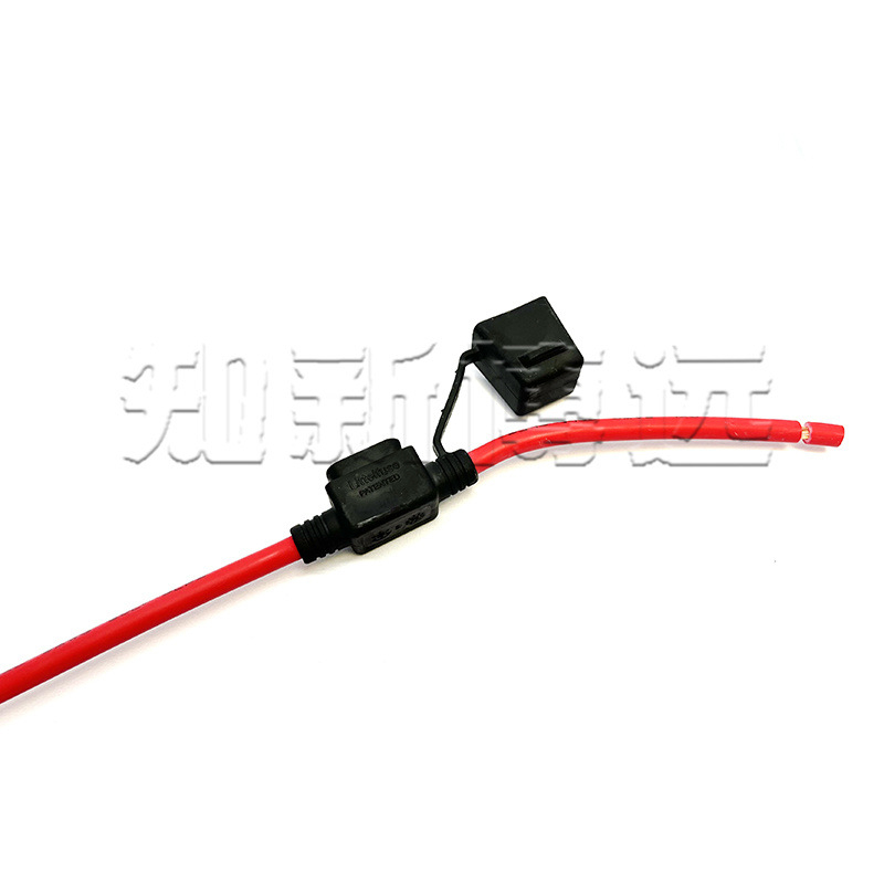 FHJC1002G Lite 895 kvadratni držač osigurača za automobil, 32V, 8 AWG, male dimenzije