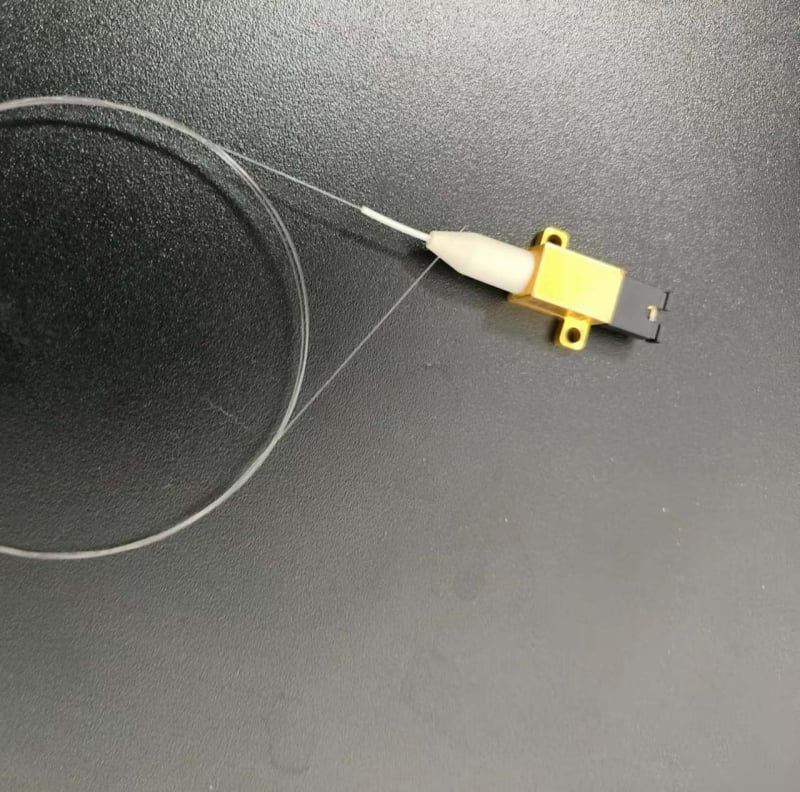 Pumpa za vlaknasti laser 915 nm, 10 W, visoke snage za strojeve za označavanje