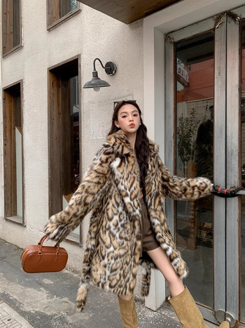 Ženski kaput od umjetnog krzna, leopard uzorak, srednje dužine, kapuljača s ušima, dugi rukavi