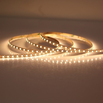 LED traka 2835, širina 5 mm, jednobojna, može se rezati po LED-u, 12V, 120 LED-a, 120° kut snopa, osvjetljenje ormarića i izložbenih ploča