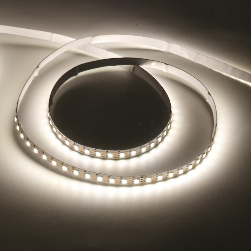 LED traka za unutarnju dekoraciju, 12 V, 120 LED (2835), 8 W, kuta snopa 120°, CRI 80, trobojna temperatura boje, nije dimabilna.