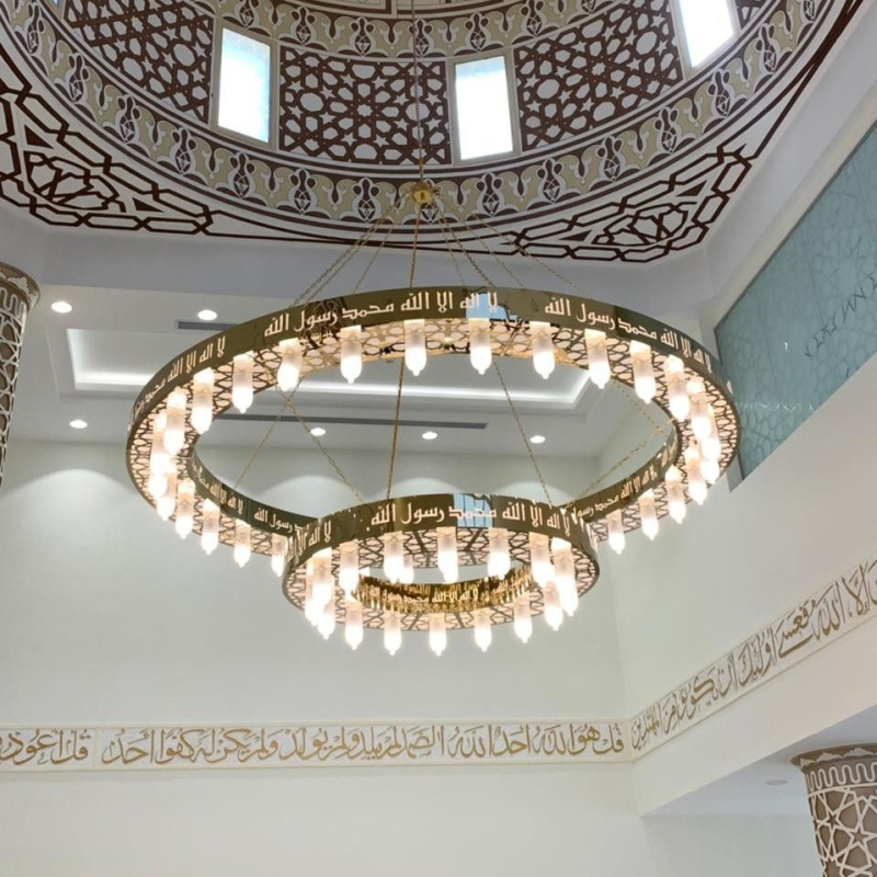 Minimalistički džamijski luster, jedinstven i elegantan, zlatne boje, metalno LED osvjetljenje, pogodan za hotelske foaje i javne prostore