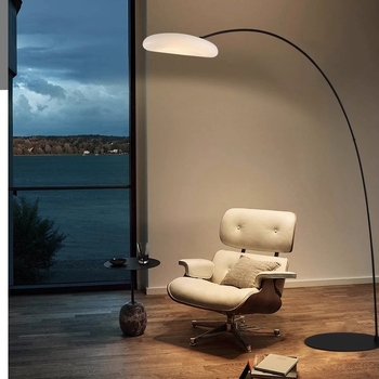 Minimalistička moderna stalna lampa za dnevni boravak, ured i hodnik; lampa s oblačnim oblikom uz kauč — kreativno dekorativno osvjetljenje nadahnuto influencerima