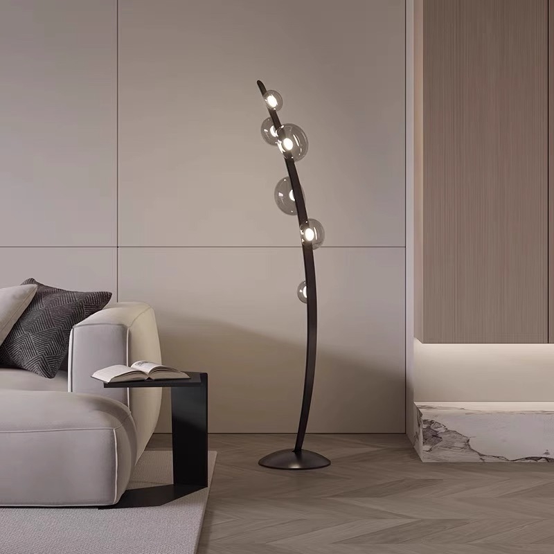 Skandinavska stajaća lampa sa staklenim abažurom, podesiva visina, za spavaću sobu i dnevni boravak