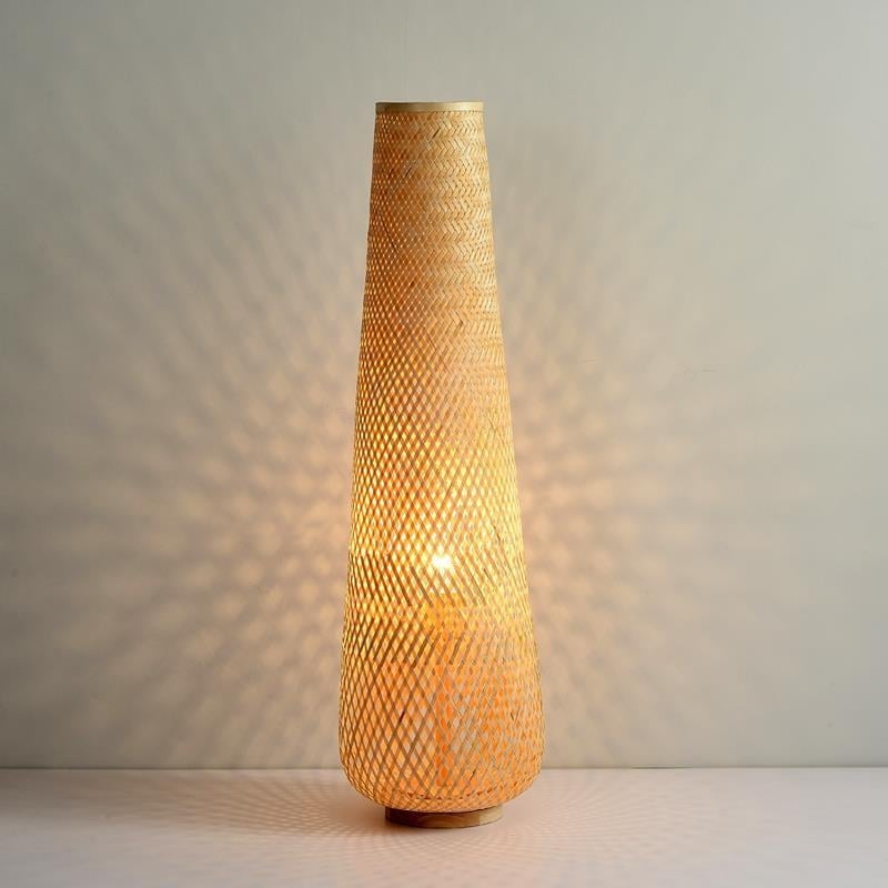 LED stalna svjetiljka u japanskom stilu s bambusovim sjenilom, pogodna za dnevni boravak i spavaću sobu, zen-wabi-sabi dizajn.