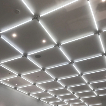 LED таванна лампа с шестоъгълна форма, 320° лъчение и 360° персонализирано осветление, декоративна осветителна тръба