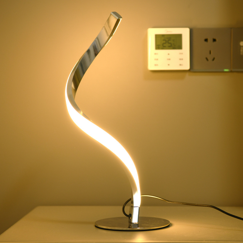 Spiralna stolna lampa, moderni minimalistički dizajn, metalna konstrukcija, ambijentalno osvjetljenje i noćno svjetlo za dnevni boravak i spavaću sobu
