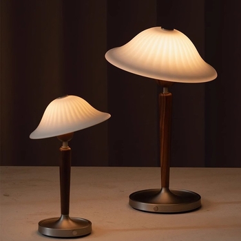 Drvena stolna lampa u obliku gljive sa staklenim sjenilom, vintage stil, dekorativna noćna rasvjeta za spavaću sobu i radni prostor