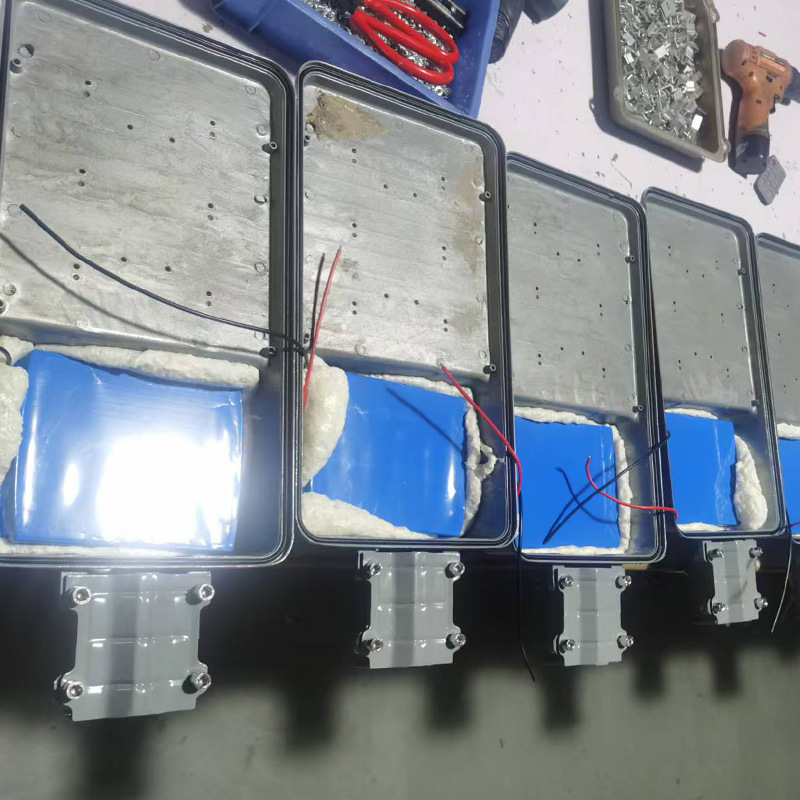 LED κεφαλή οδοφωτισμού 220V, εξωτερικά αδιάβροχη, υψηλής φωτεινότητας, για αστικούς δρόμους, με βραχίονα στήριξης