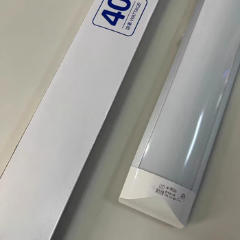 Zakrivljeni LED nosač za T8, ultra-tanki dizajn, otporan na prašinu i antifog, integrirana LED cijev, 20W/30W/40W/70W, bijela svjetlost