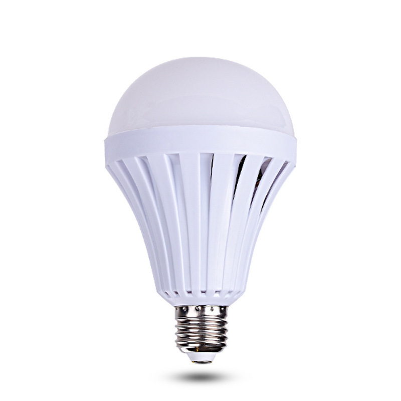 LED žarulja za nuždu s aktivacijom na dodir vode, automatsko punjenje, energetski učinkovita baterija za kućno osvjetljenje tijekom nestanka struje