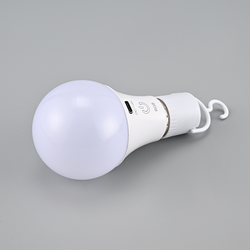 RGB LED žarulja s daljinskim upravljanjem, A60, kućište od plastificiranog aluminija, ambijentalno osvjetljenje