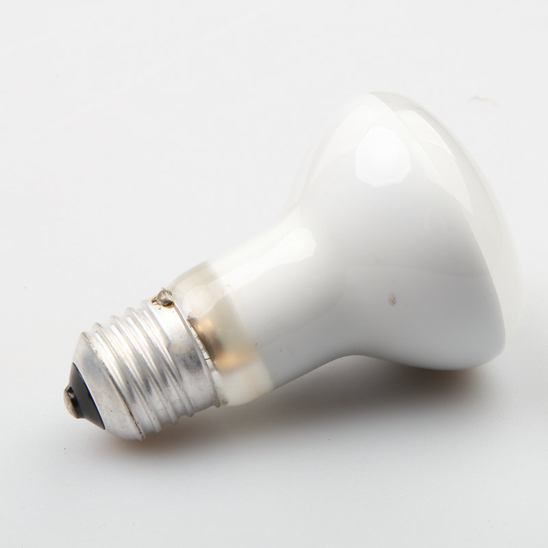 LED žarulja, tip A i tip T, 220V, E27/B22 priključak, 980 lm, 260° snop, IP20, kućište od plastike s aluminijskim premazom, bez regulacije svjetla, trajanje 20.000 sati, kućna upotreba
