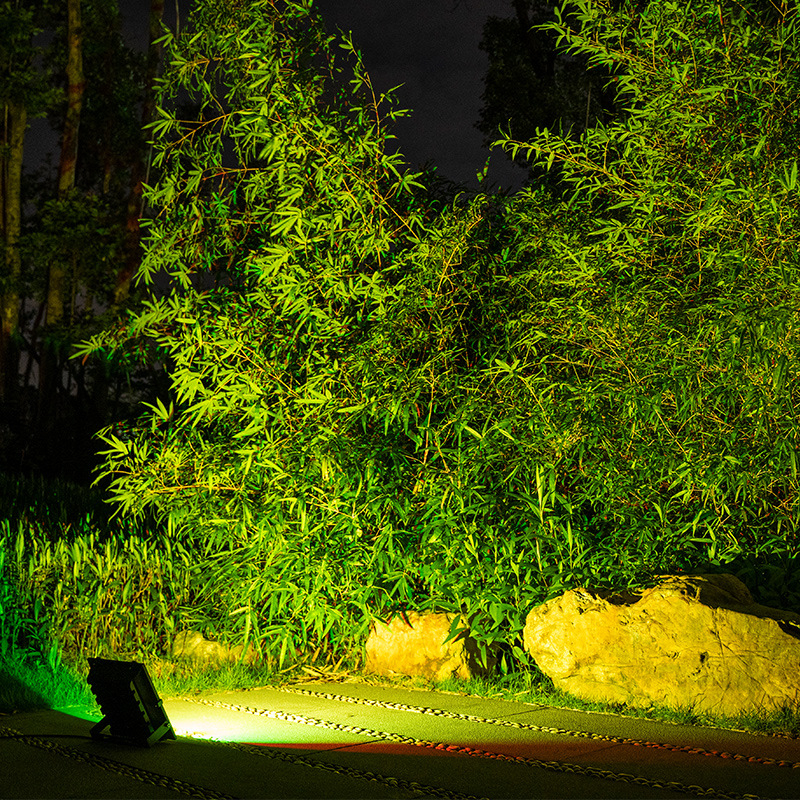 Vanjski LED reflektor s promjenom boje za vrt, travnjak i drveće