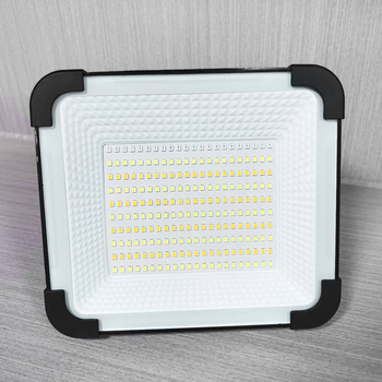 Solarni LED reflektor za vanjsku upotrebu – prijenosno nužno osvjetljenje visoke snage, za štandove i dvorište