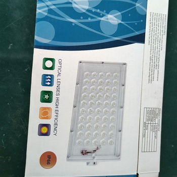 LED 12V vanjska projektna svjetiljka za štandove, 50 LED, 17W, IP66, kut svjetla 180°, crno metalno kućište, model YJ188