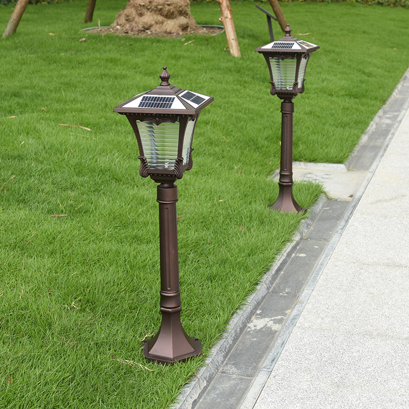 Solarna LED lampa za travu, vanjska vodootporna vrtna svjetiljka