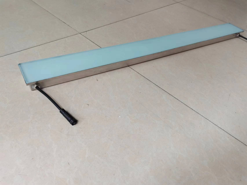 Ugradno kvadratno svjetlo za pločnik, 24V DC, IP67, 18W, 1000×90×40 mm