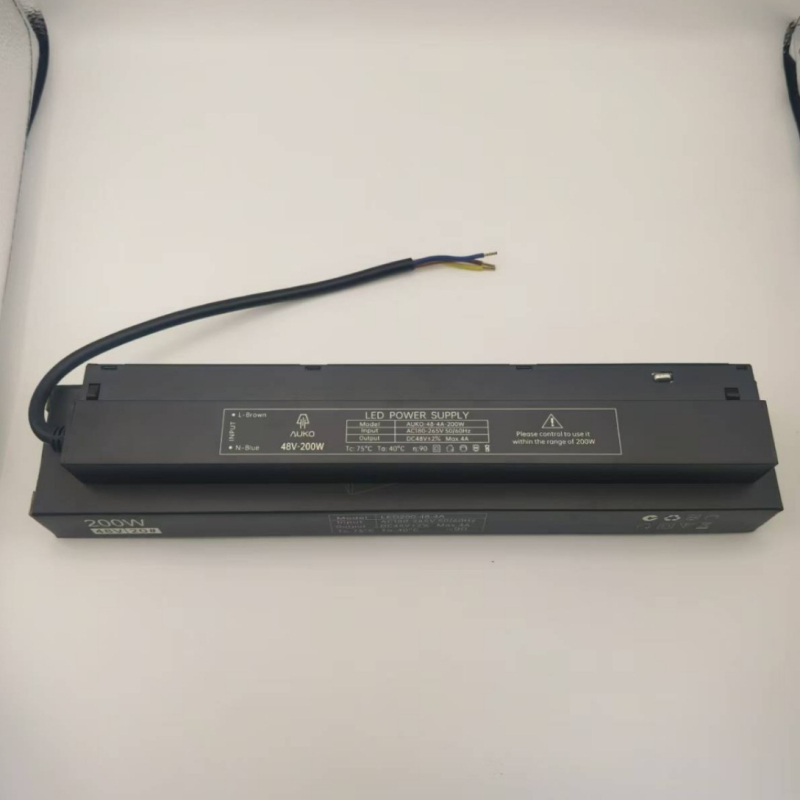 Ugrađeno LED napajanje za magnetsku tračnu rasvjetu GaN, 48V 200W, izolirano
