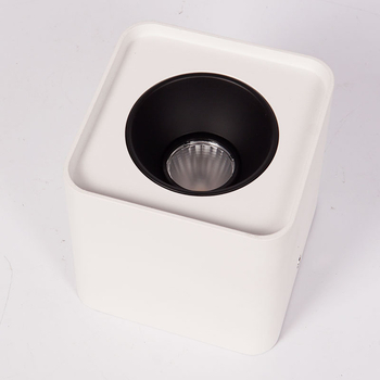 Kvadratni COB downlight, površinski montiran, aluminijsko kućište, 1–4 glave
