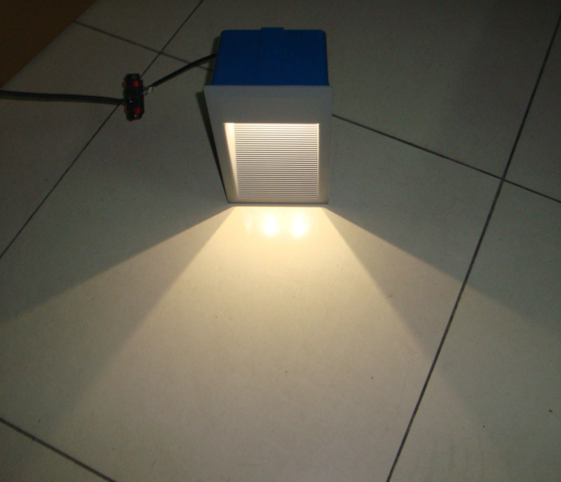 Vanjsko 2W LED svjetlo za hodnik, LED svjetlo za parkiralište i LED svjetlo za stubište JE025 – gotov proizvod