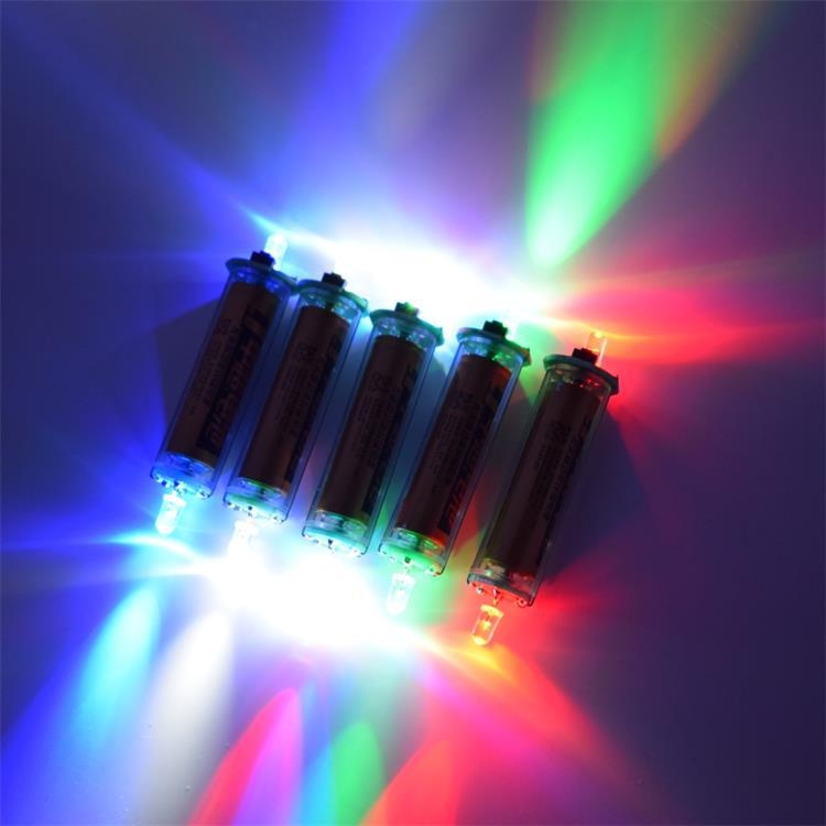 LED podvodna svjetiljka za morski i slatkovodni ribolov, univerzalna, 14 cm, pet boja treperave svjetlosti za mamac ribe
